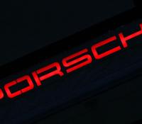 LED авторамка Porsche из нержавеющей стали со светящейся надписью