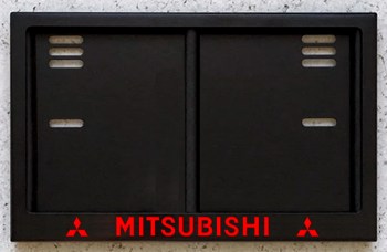 Задняя черная рамка MITSUBISHI из стали с подсветкой надписи