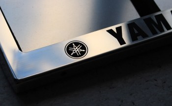 Мото рамка Yamaha Ямаха из нержавеющей стали