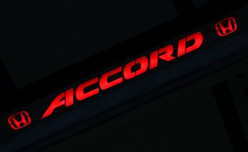 LED номерная рамка HONDA ACCORD из нержавеющей стали со светящейся надписью