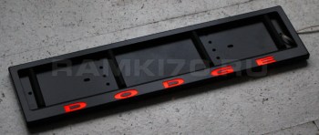 Черная рамка DODGE со светящейся надписью