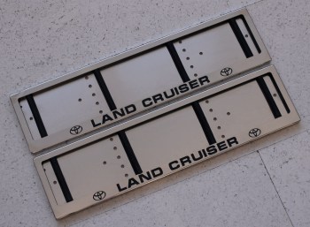 Рамка номера Toyota Land Cruiser Ленд Крузер из нержавейки с гравировкой