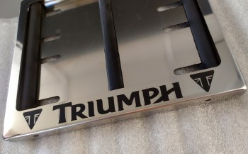 Мотоциклетная рамка номера Triumph новый ГОСТ (маленькая)