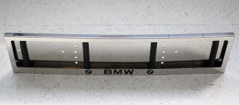 Гнущаяся номерная рамка BMW для переднего изогнутого бампера из нержавеющей стали