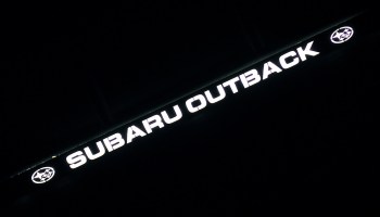 LED номерная рамка Subaru Outback из нержавеющей стали со светящейся надписью