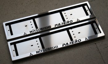 Номерная рамка Mitsubishi Pajero из нержавеющей стали