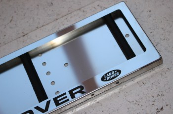 Hамка для номера Range Rover Рейндж Ровер с логотипом из нержавеющей стали